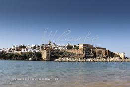 Image du Maroc Professionnelle de  La kasbah des Oudaïas de Rabat est une magnifique petite forteresse surplombant l'embouchure du fleuve Bouregreg érigée par les Almoravides pour lutter contre les tribus Berghouatas, elle séduit par sa quiétude et sa lumière.  Jeudi 6 Octobre 2011. (Photo / Abdeljalil Bounhar)
 